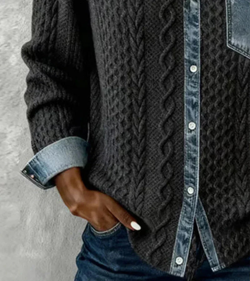 AMBRA - Top de Malha Patchwork com Detalhes em Denim