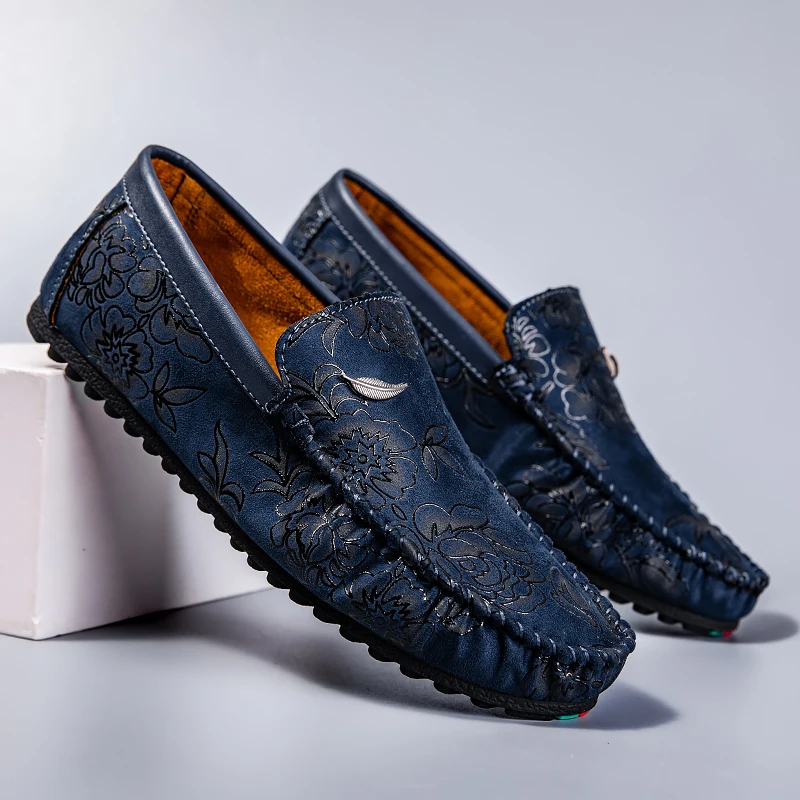 Loafers de Couro com Padrão Floral