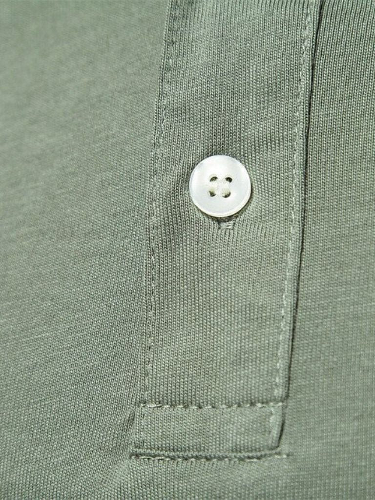 Mathias™ | Polo com Emblema Real